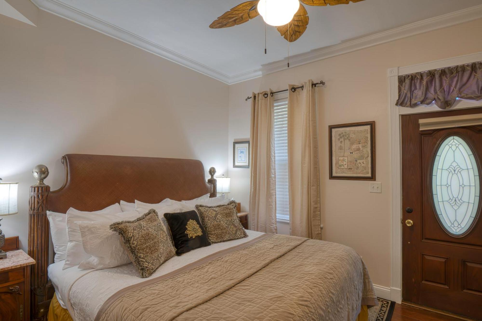 Victorian House Bed And Breakfast Сент-Огастин Экстерьер фото