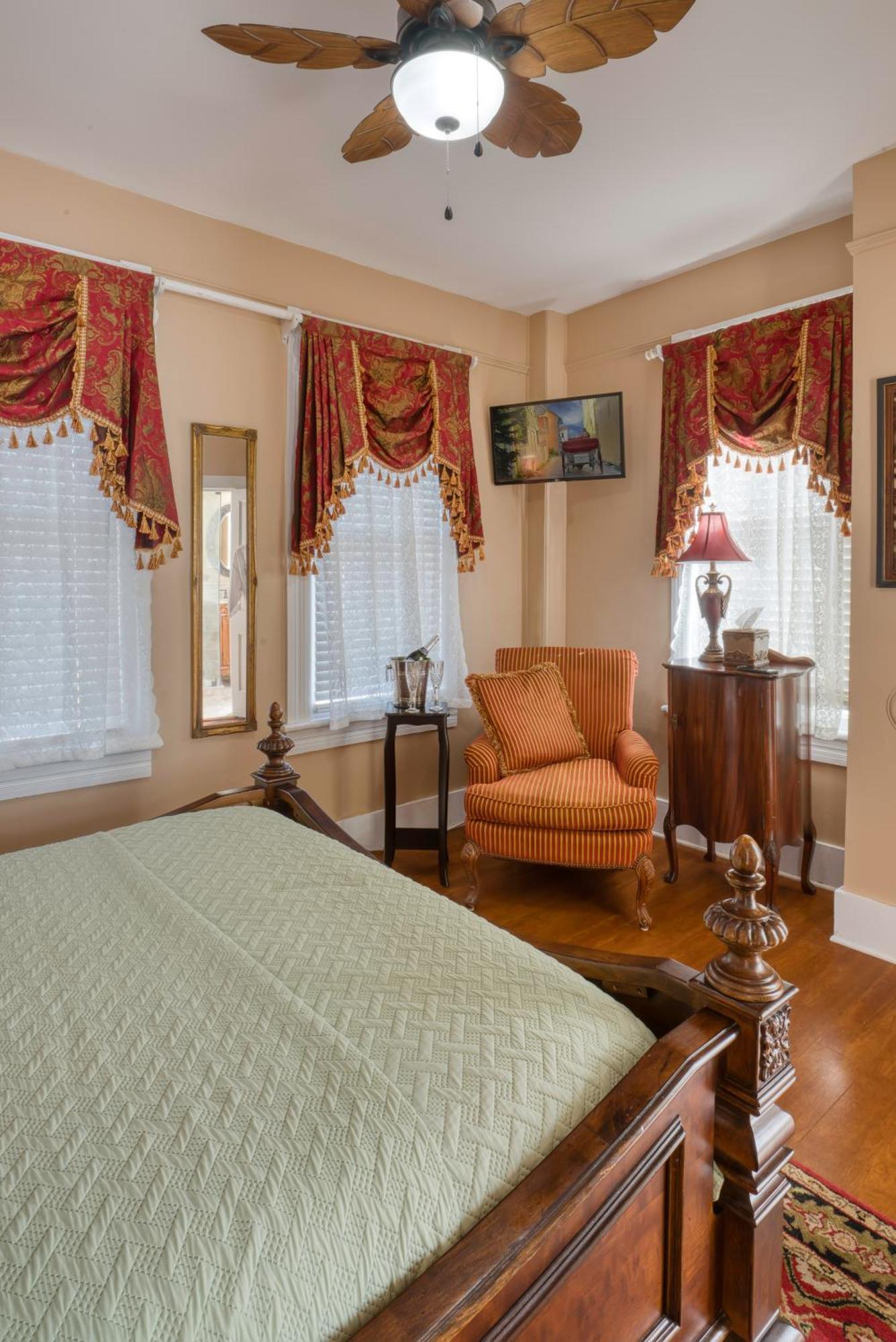 Victorian House Bed And Breakfast Сент-Огастин Экстерьер фото